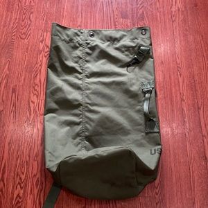 Military duffel bag